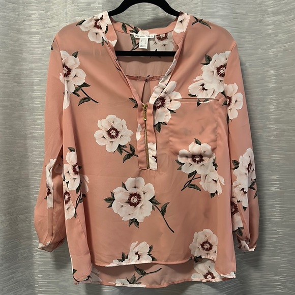 Pink floral blouse - Picture 1 of 2